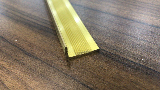 แถบทองเหลืองตกแต่ง 3mm การตกแต่งภายในที่ทันสมัย ​​​​Mood Floor Tile Trim