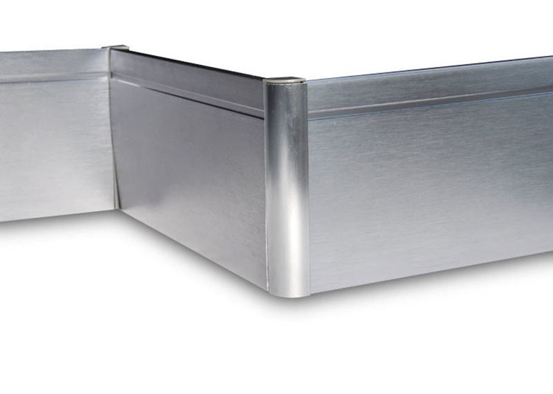 Anodized Waterproof Skirting Boards Wall Skirting Protector ตกแต่ง