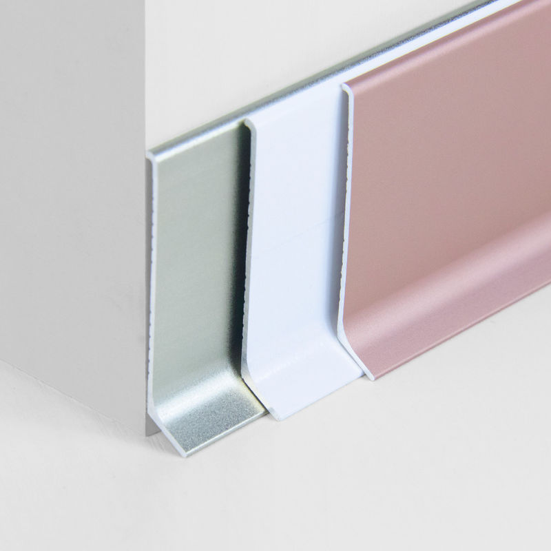 กระดานข้างก้นอะลูมิเนียมกาวตนเองป้องกันผนังตู้ครัว Baseboard
